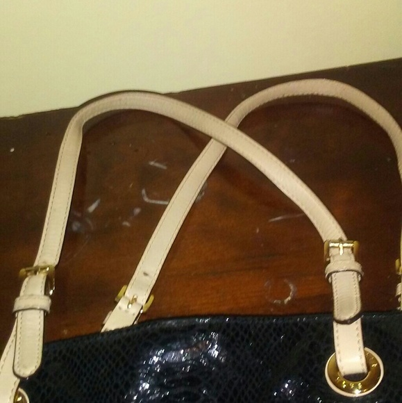 Purse - Picture 5 of 6